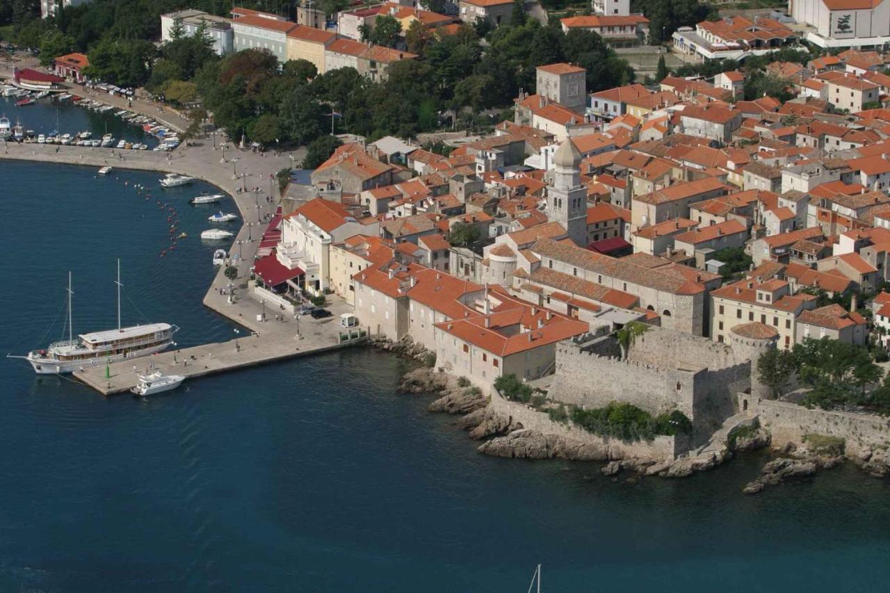 Apartments In Cizici/Insel Krk 31083 Exteriér fotografie